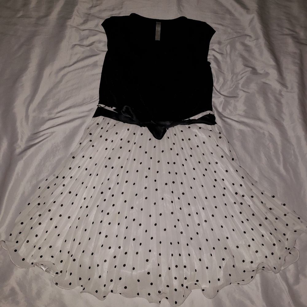 Girls dress